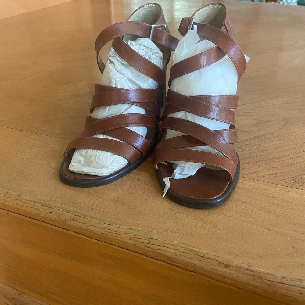 Nine West brown leather chunky open toe heel 9.5